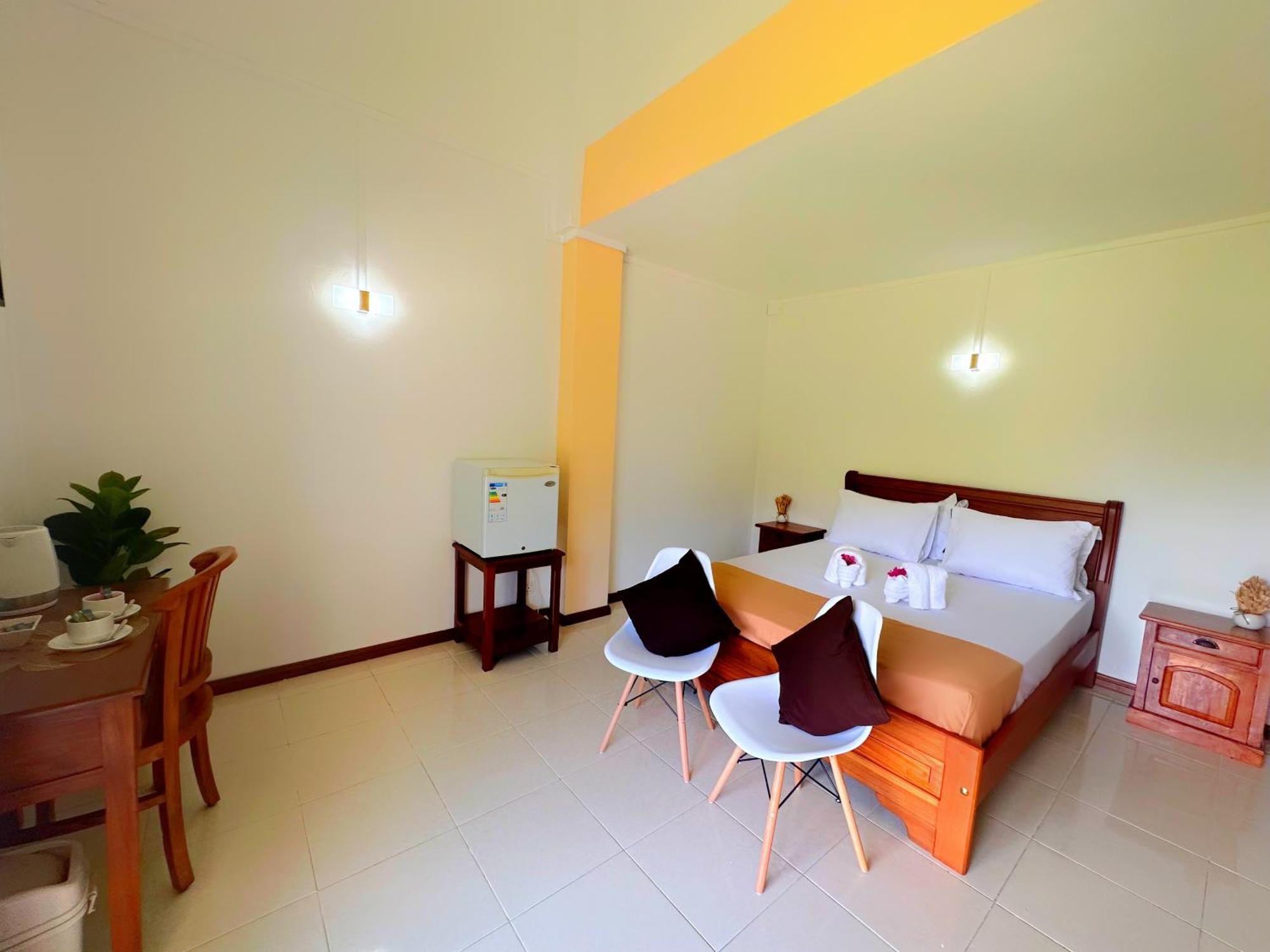 Koa Hotel Riambel Buitenkant foto