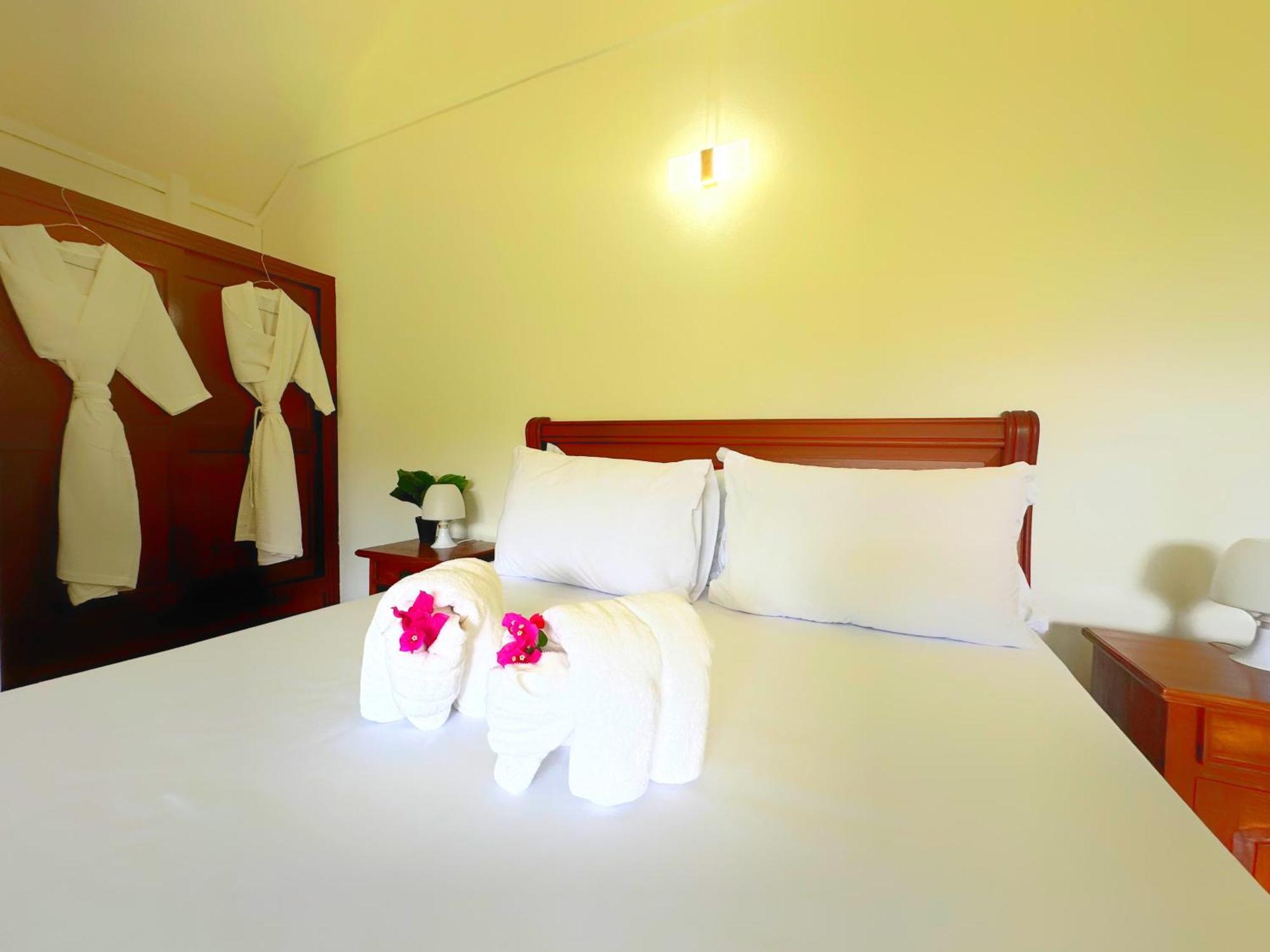 Koa Hotel Riambel Buitenkant foto